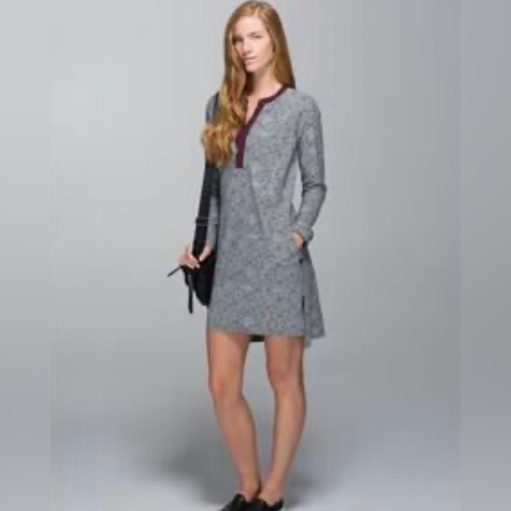 lululemon athletica Gray Long Sleeve Shift Dress with Plum Trim